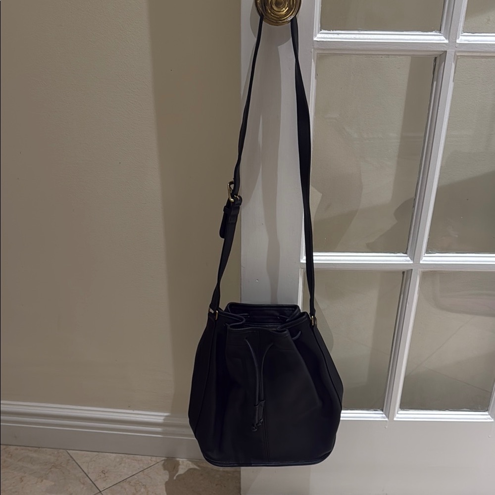 Vintage coach leather black bucket bag